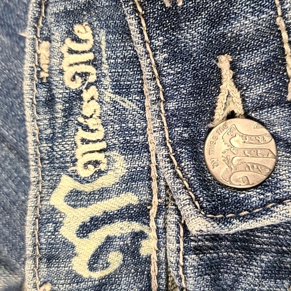 MISS ME JEANS WOMEN'S 26x31 BLUE BOOTCUT FADED DISTRESSED GIRLS PRE-OWNED DENIM - Picture 8 of 8